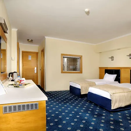 Western イズミル