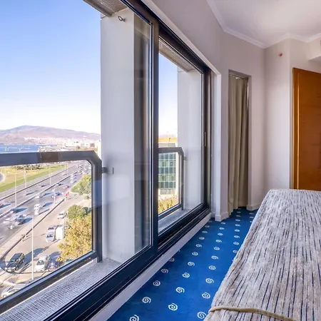 Western Hotel 4*