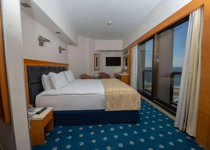 Western Hotel 4*