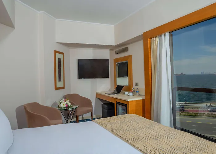Western Hotel İzmir
