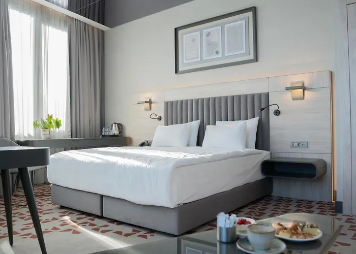 Western Hotel İzmir
