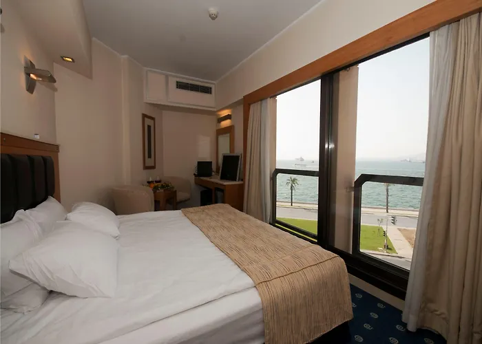 Western Hotel 4*