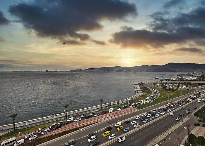 Western 4* İzmir