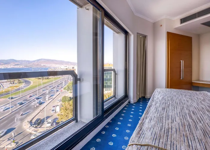 Western Hotel 4*