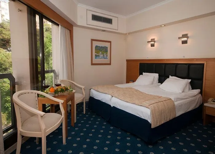 Western 4* İzmir