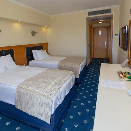 Western Hotel 4*