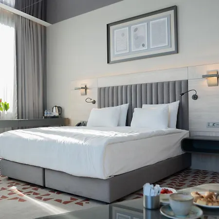 Western Hotel İzmir